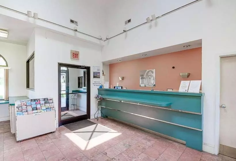 Motel 6-high Point, Nc