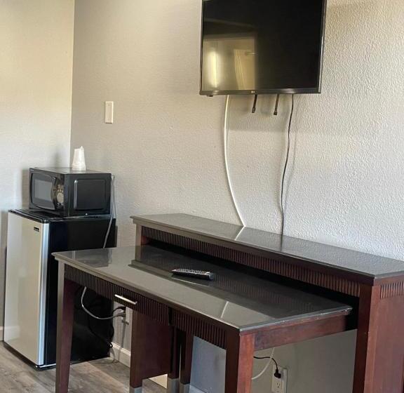 فندق على الطريق San Jacinto Inn