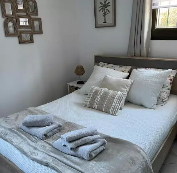 Hostelli Le Mas Rescator