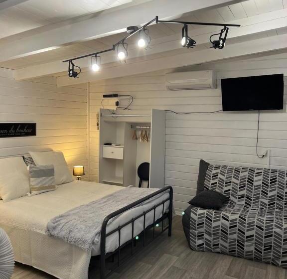 مسافرخانه Le Mas Rescator