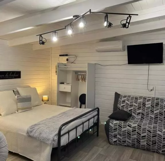 Hostelli Le Mas Rescator