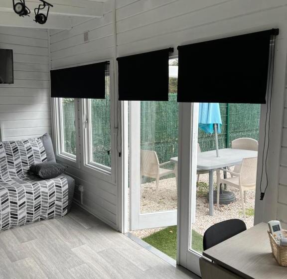 مسافرخانه Le Mas Rescator