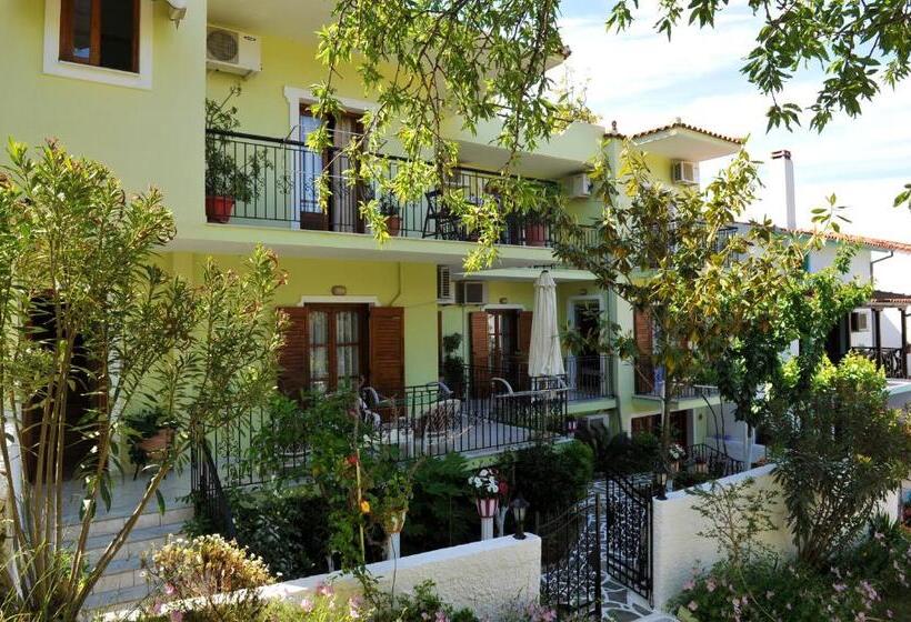 בית מלון כפרי Alexandra S House