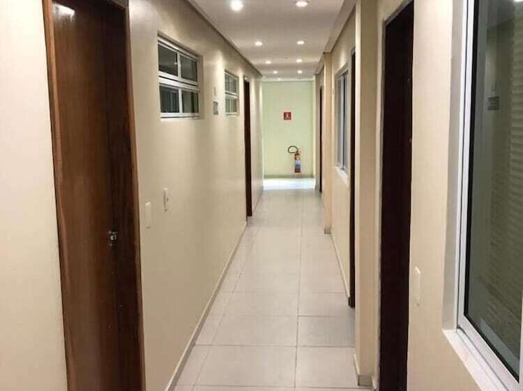 בית מלון כפרי Angra Praia