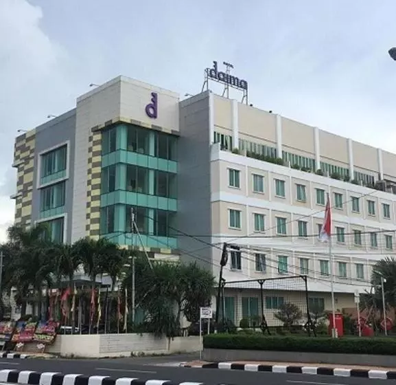Daima Hotel Padang