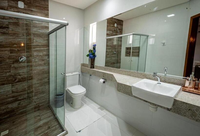 בית מלון כפרי W4