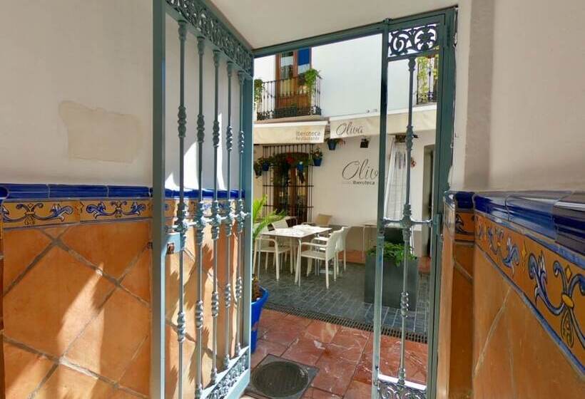 بنسيون Las Brisas Estepona