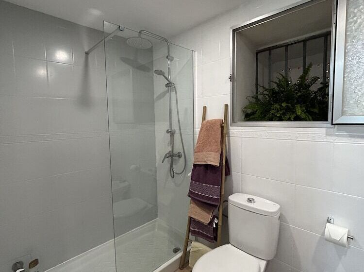 بنسيون Las Brisas Estepona