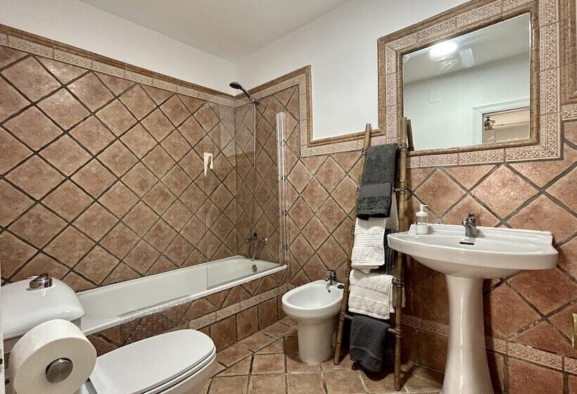 بنسيون Las Brisas Estepona