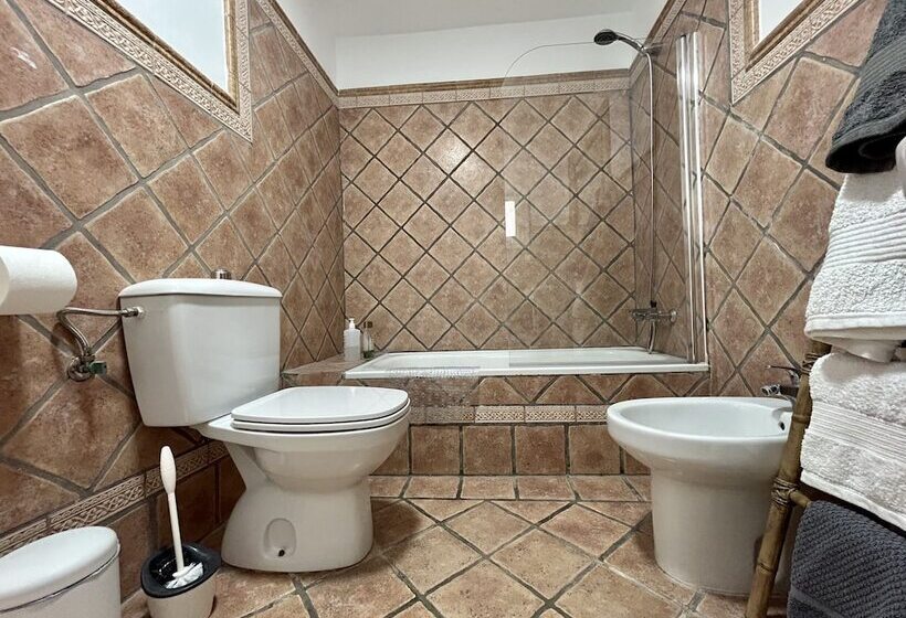 بنسيون Las Brisas Estepona