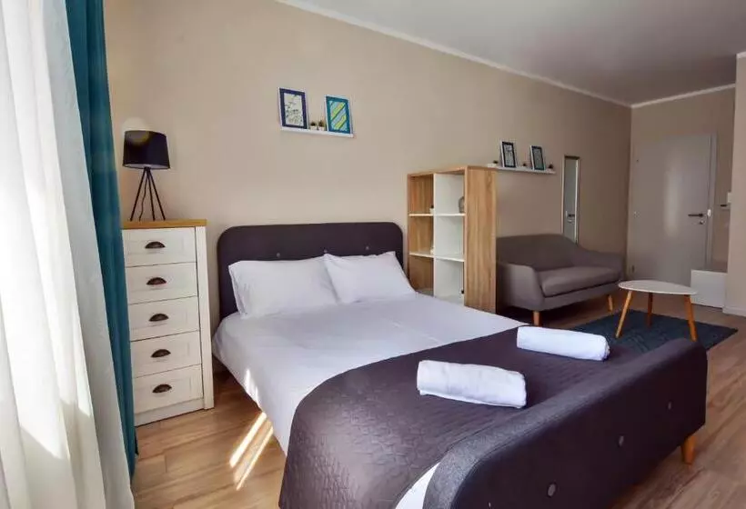 ホテル Mandarin Premium Apartments