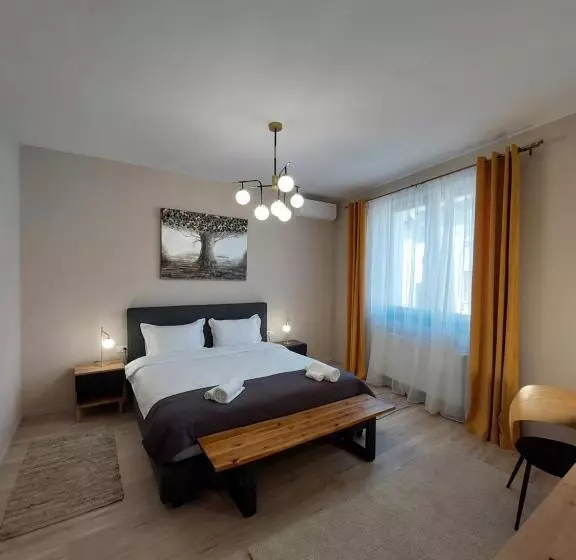 ホテル Mandarin Premium Apartments