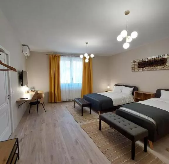 ホテル Mandarin Premium Apartments