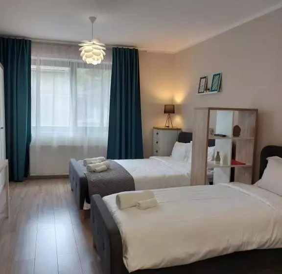 ホテル Mandarin Premium Apartments