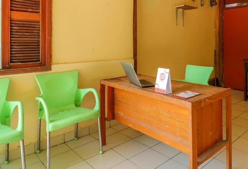 Hotel Oyo 1755 De Balcon Accomodation