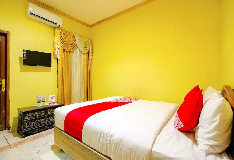 בית מלון כפרי Oyo 1770  Mawar Saron 2