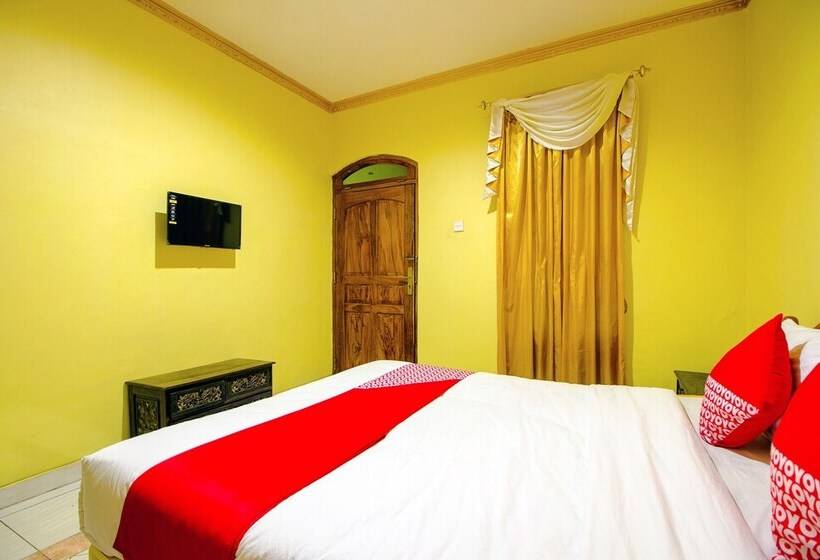 בית מלון כפרי Oyo 1770  Mawar Saron 2