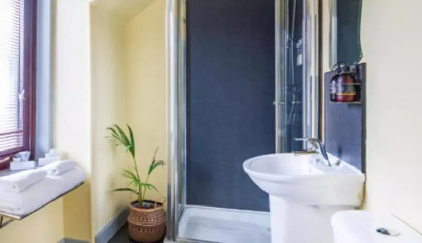 هتل Central House