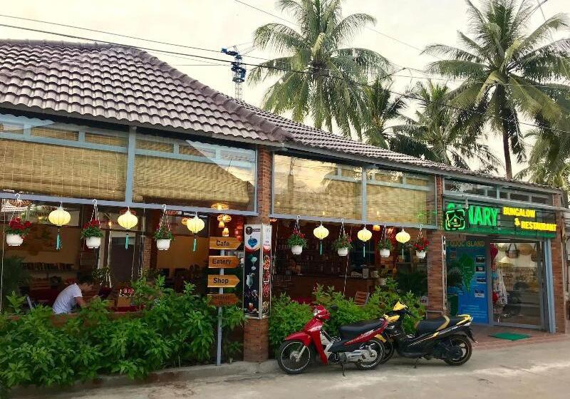 هتل Canary Bungalow