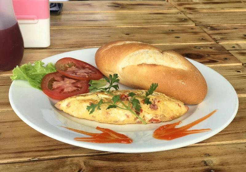 هتل Canary Bungalow