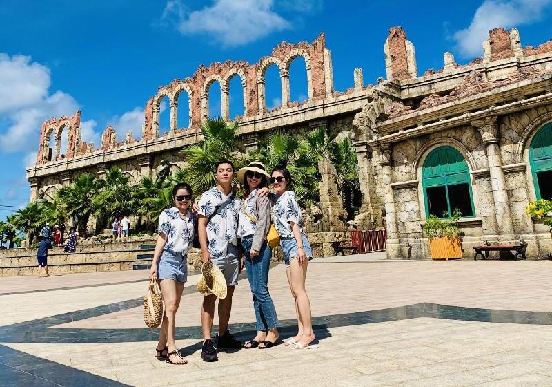 هتل Canary Bungalow