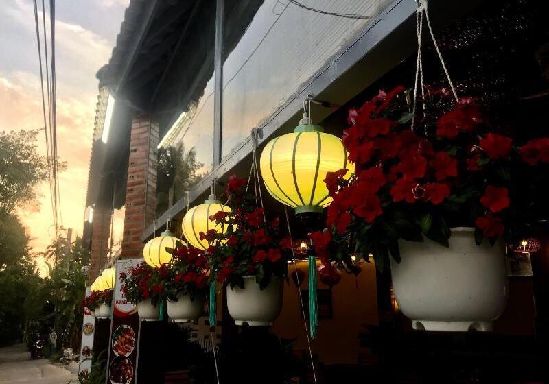 هتل Canary Bungalow