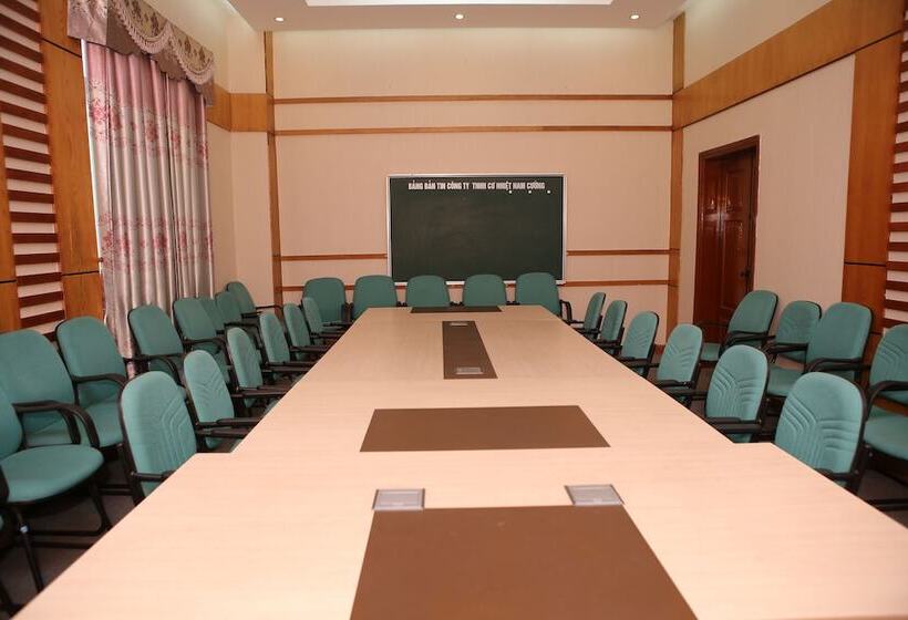 هتل Central Phu Hung