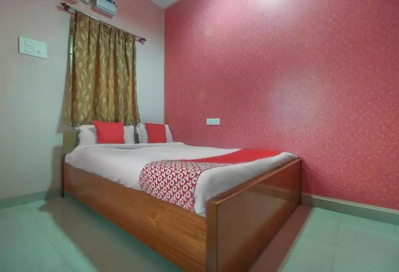 Hotelli Oyo 61146 Sivam Complex