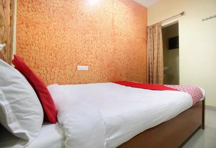 Hotelli Oyo 61146 Sivam Complex