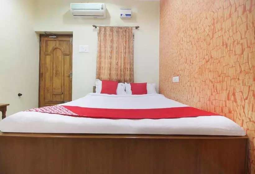Hotelli Oyo 61146 Sivam Complex