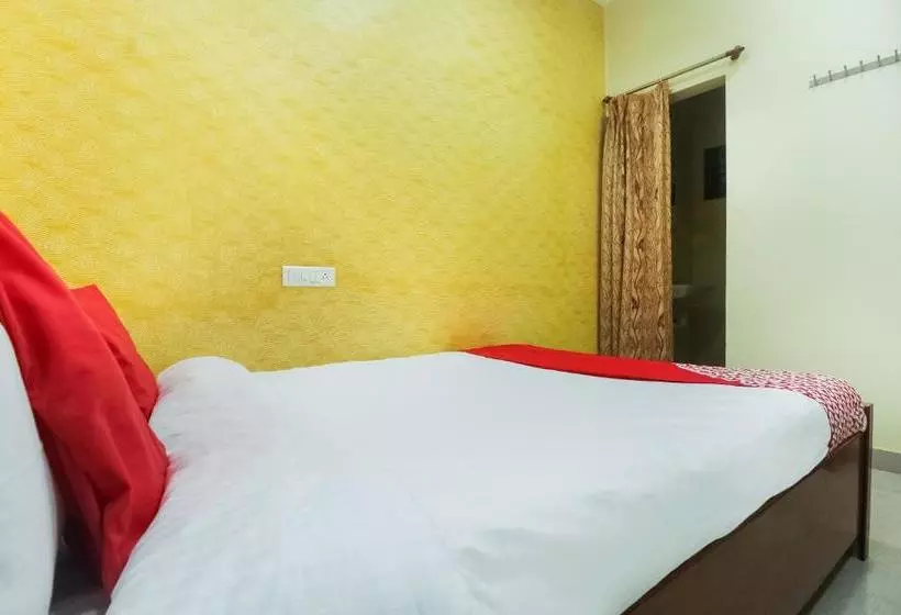 Hotelli Oyo 61146 Sivam Complex