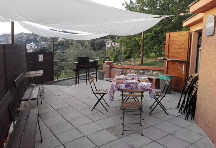 Aamiaismajoitus (B&B) Villa Rocca Leivi