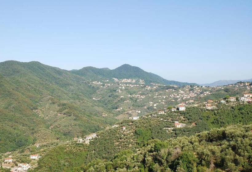 مبيت وإفطار Villa Rocca Leivi