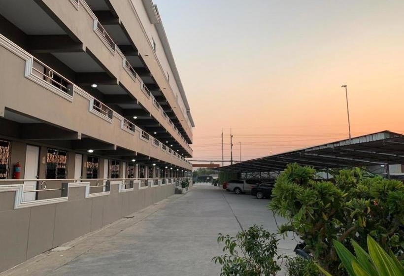 Capital O 75406 Hotel M Rojana