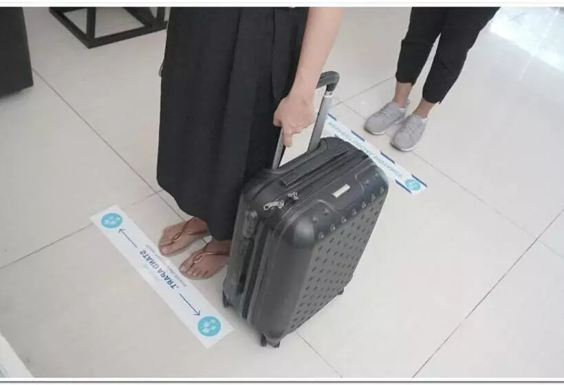 ペンション Reddoorz Plus Near Teras Kota 3