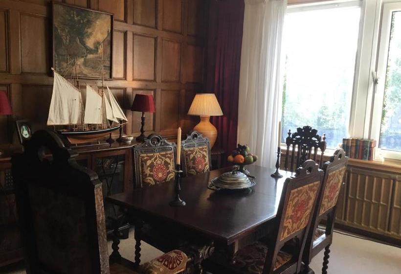 ベッドアンドブレックファースト Carnaby Lodge