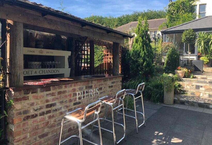 فندق Michelangelos   Rooms, Restaurant & Bar