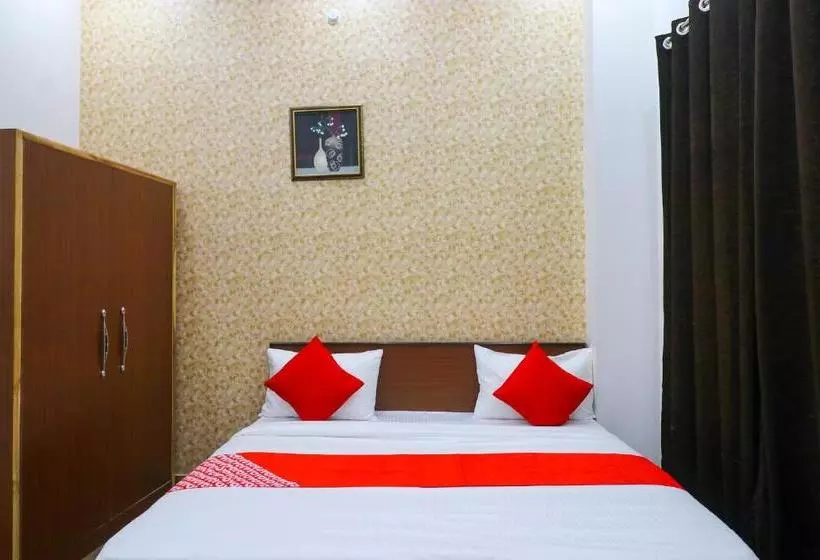 Hotelli Oyo 60553 Hari Pearl Residency Deluxe