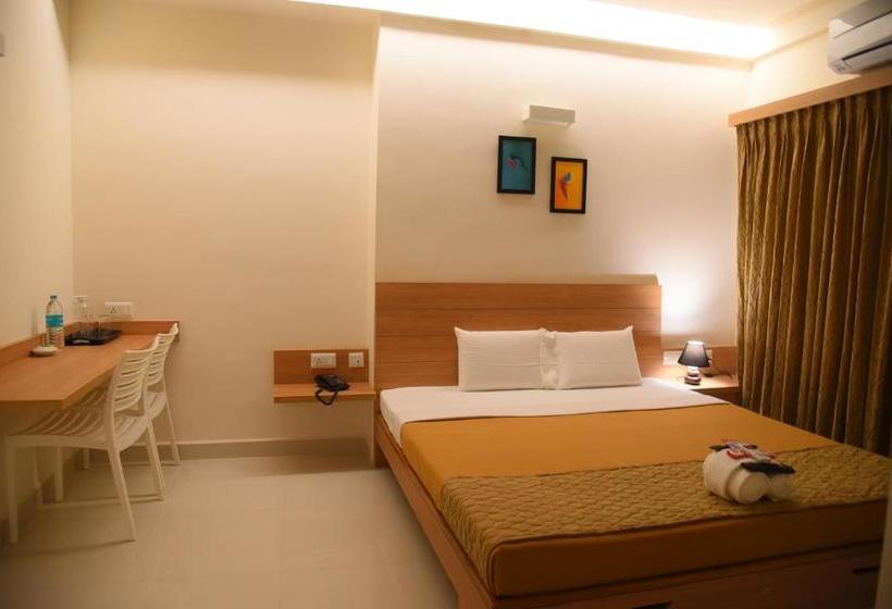 Hotel The Nest Compact Inn