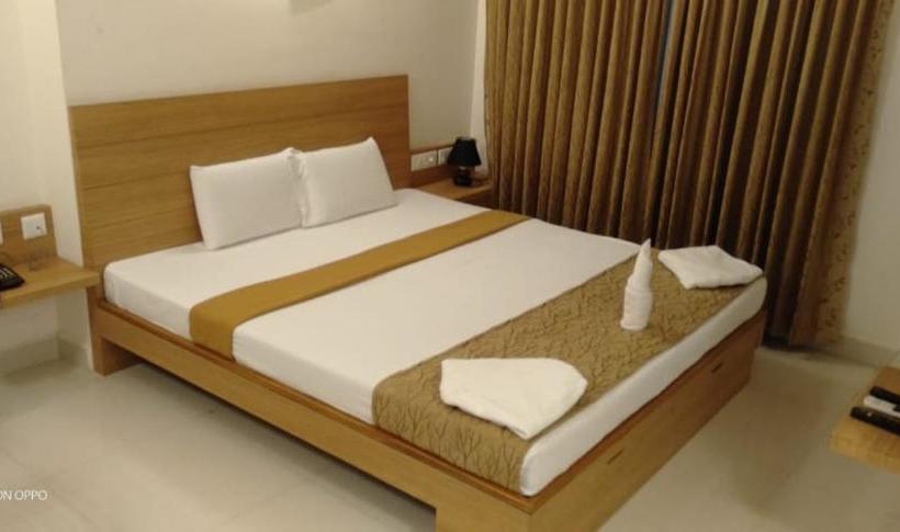 Hotel The Nest Compact Inn