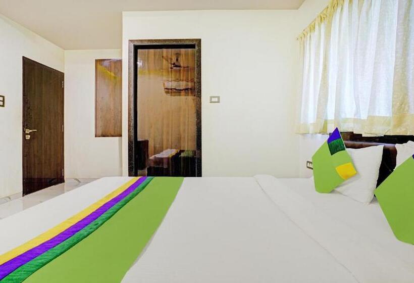 Prime Grand Hotel, Mumbai