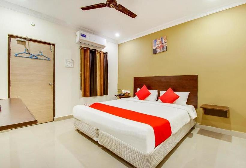 Hotell Fabexpress Akshaya Nest