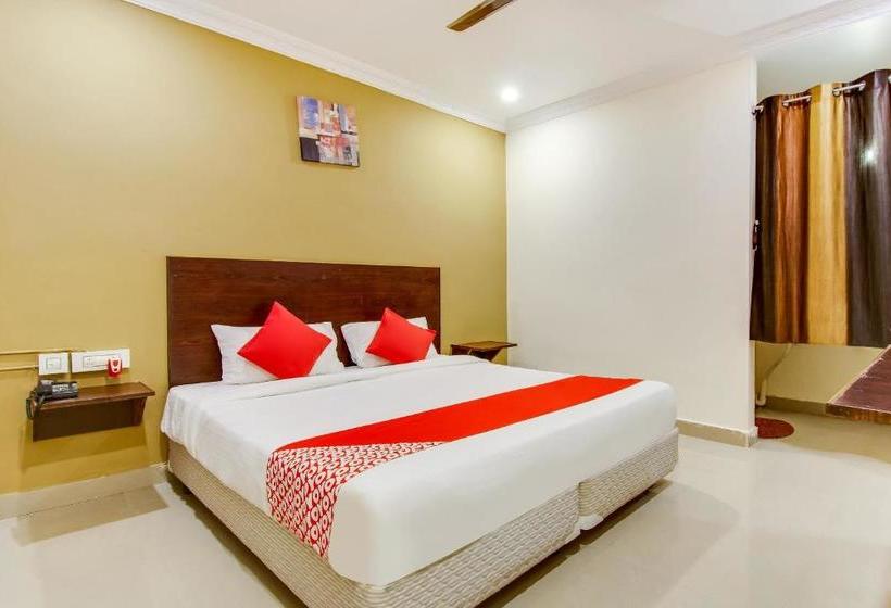 Hotell Fabexpress Akshaya Nest
