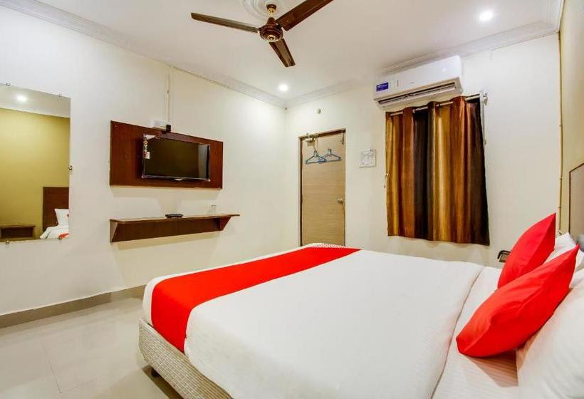 Hotell Fabexpress Akshaya Nest