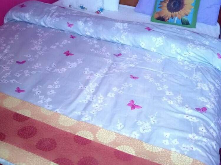 تختخواب و صبحانه Joppers Guest House