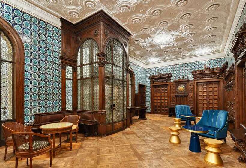 هتل Doubletree By Hilton Trieste