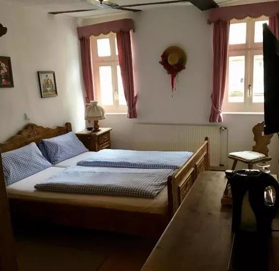 ホテル Hostaria Del Castello