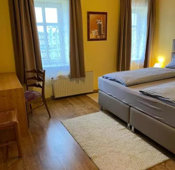 ホテル Hostaria Del Castello