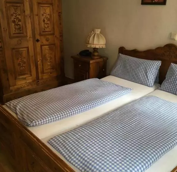 ホテル Hostaria Del Castello