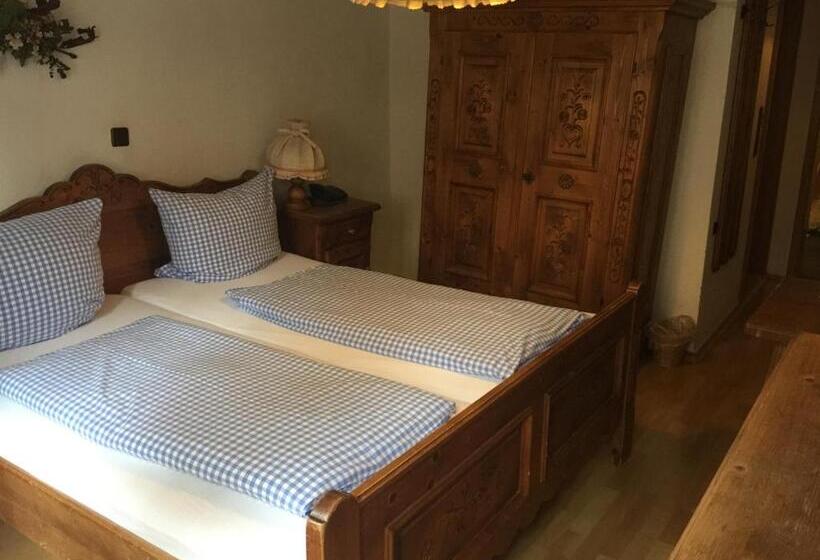 Отель Hostaria Del Castello